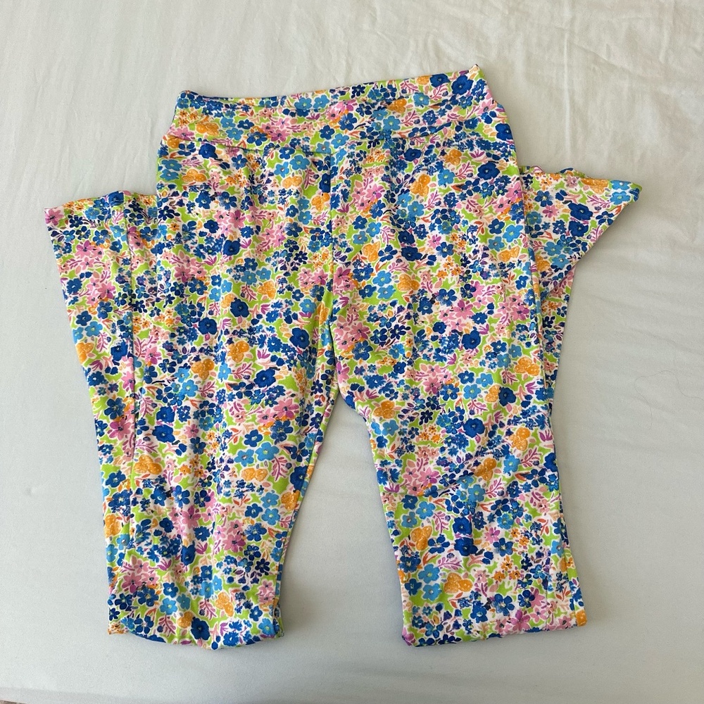 Floral Flare Yoga Pants in size medium